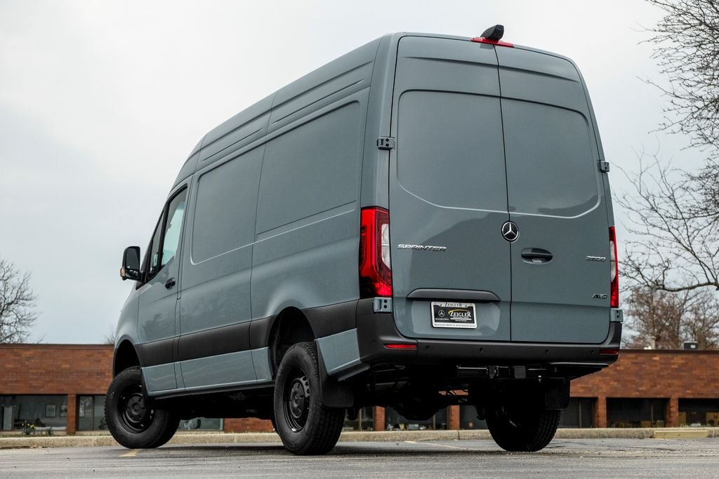 New 2026 Mercedes-Benz Sprinter 2500 Standard Roof 4-Cyl Diesel HO Van Cargo Van