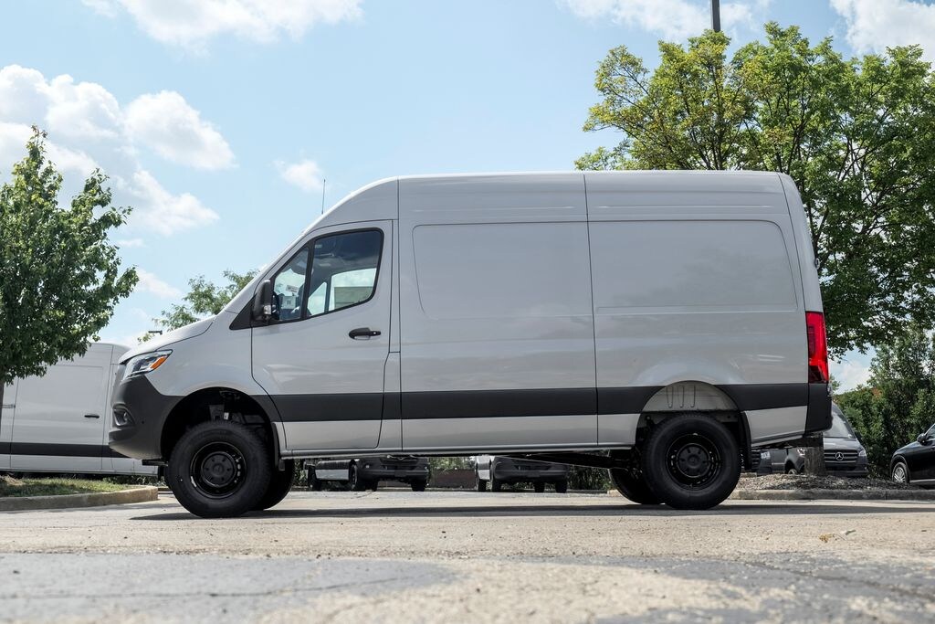 New 2026 Mercedes-Benz Sprinter 2500 Standard Roof 4-Cyl Diesel HO Van Cargo Van