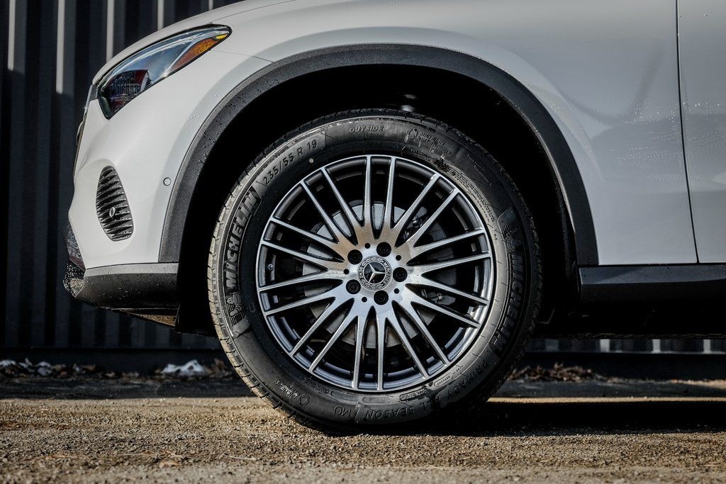 New 2026 Mercedes-Benz GLC 300 4MATIC SUV