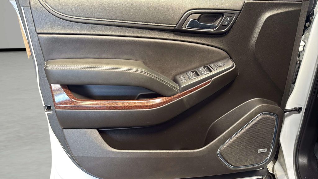 2020 GMC Yukon SLE - Photo 19