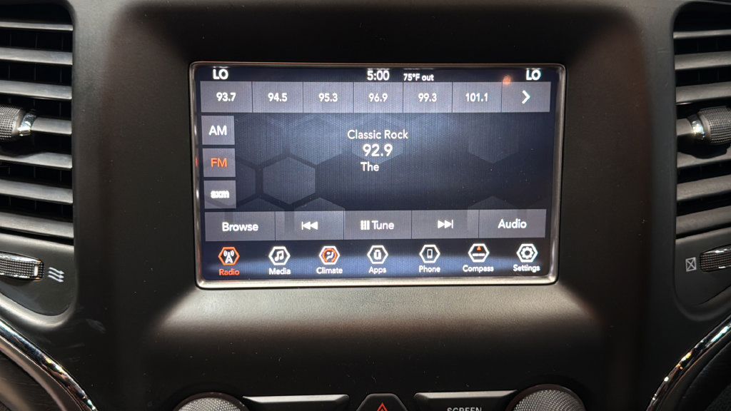 2018 Jeep Grand Cherokee Laredo - Photo 29
