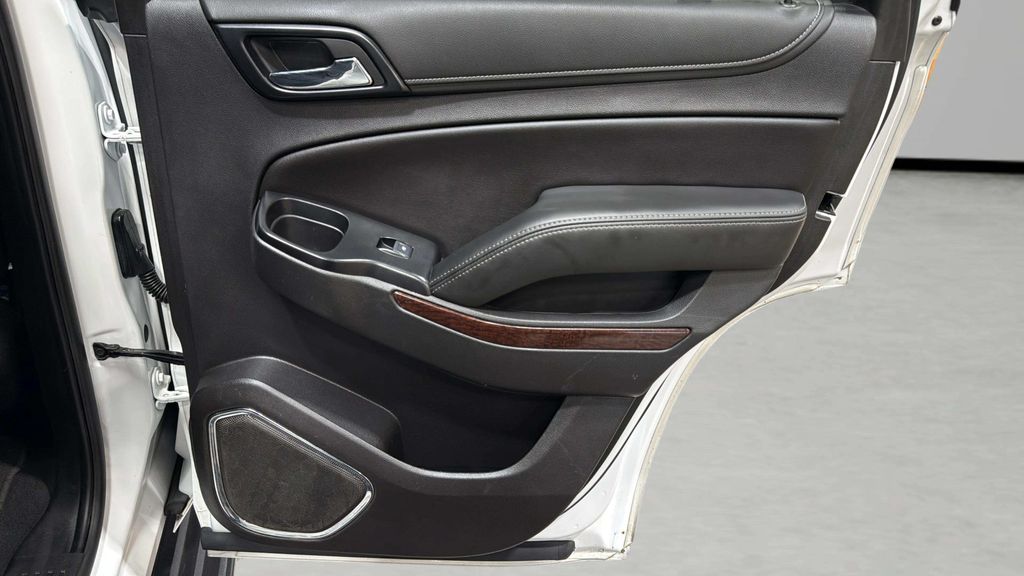 2020 GMC Yukon SLE - Photo 12