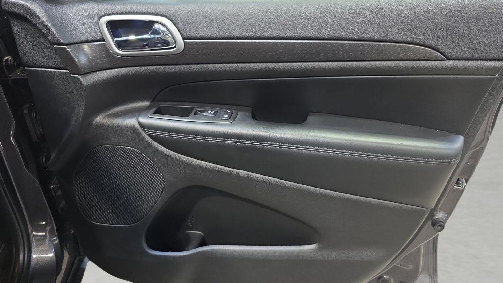 2018 Jeep Grand Cherokee Laredo - Photo 13