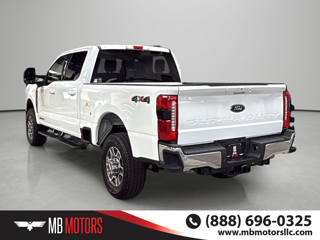 Used 2025 Ford F-350SD Lariat Truck
