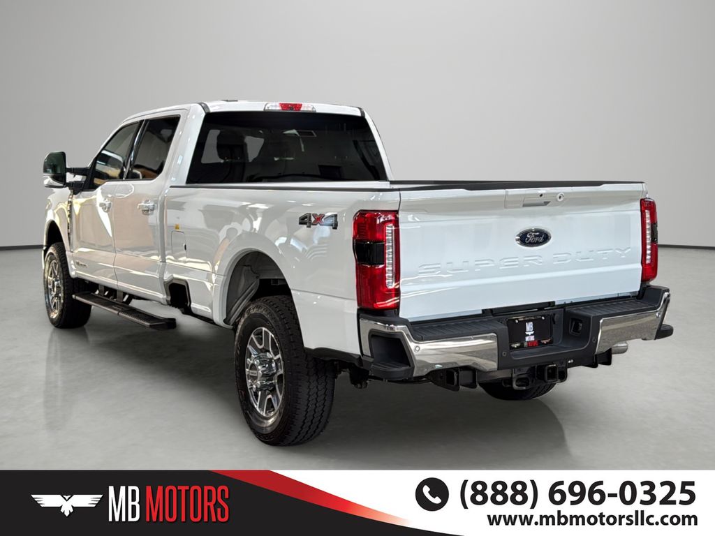 Used 2025 Ford F-350SD Lariat Truck
