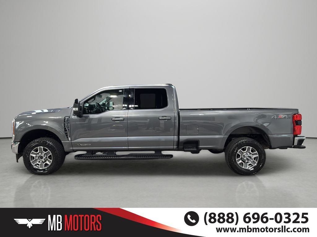 Used 2025 Ford F-350SD Lariat Truck