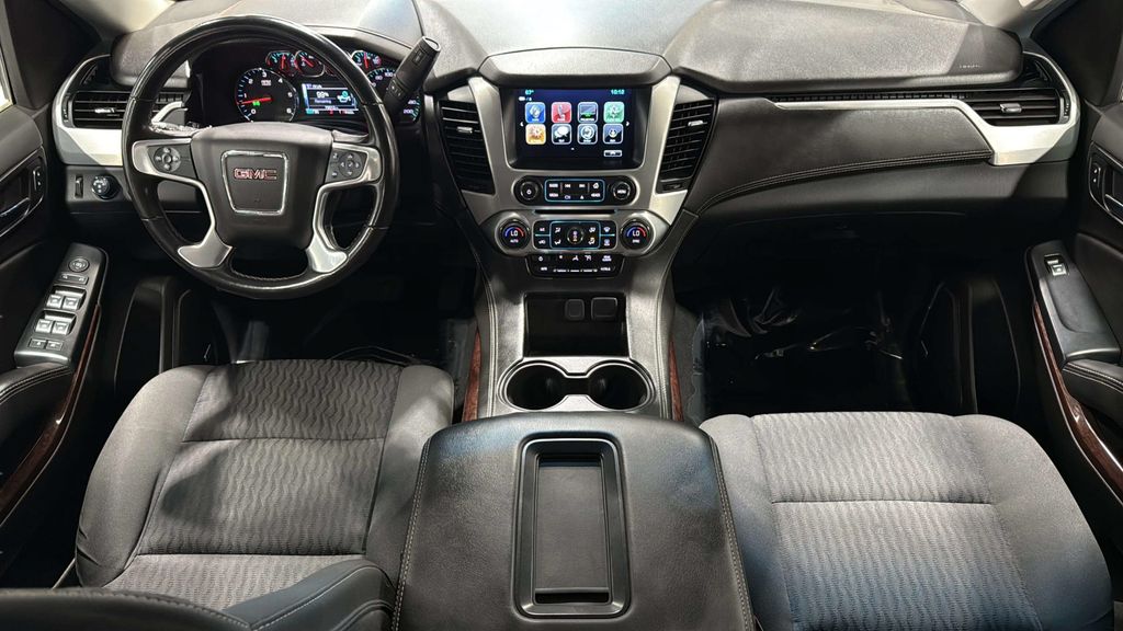 2020 GMC Yukon SLE - Photo 18