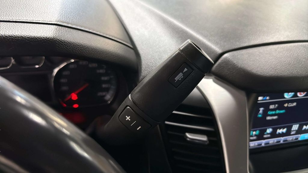 2020 GMC Yukon SLE - Photo 33