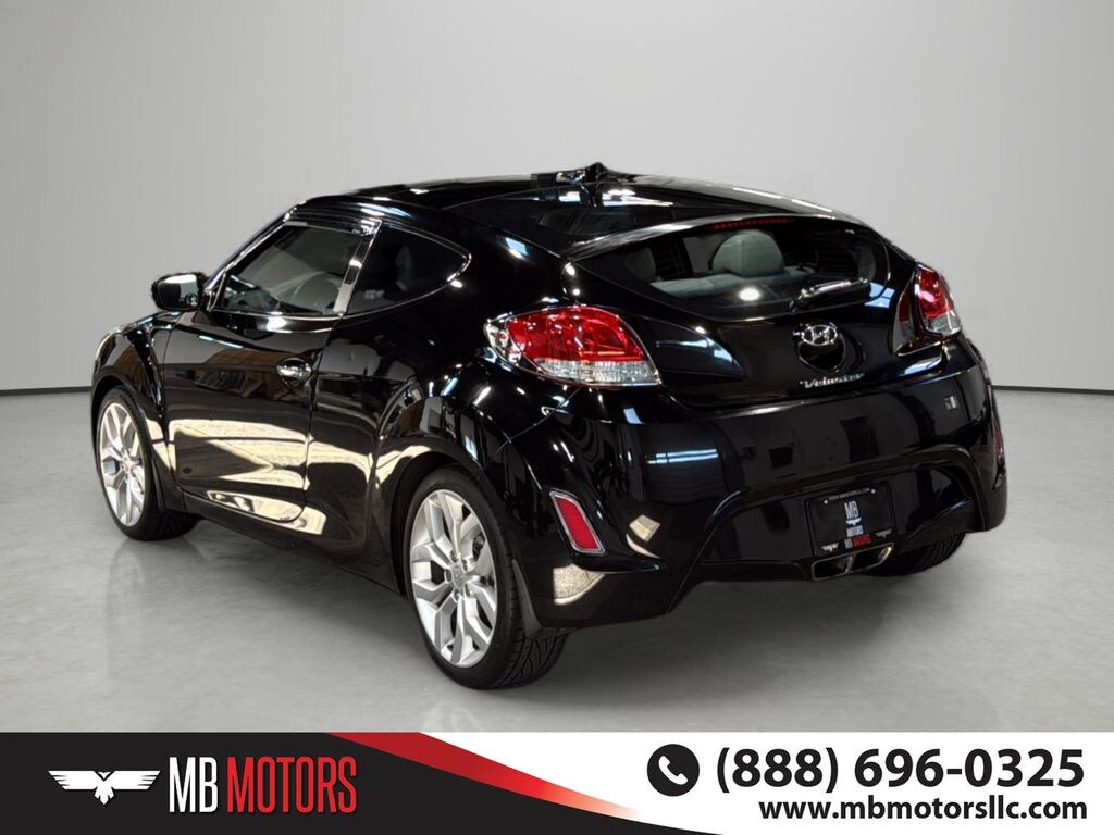 Used 2013 Hyundai Veloster Base Hatchback