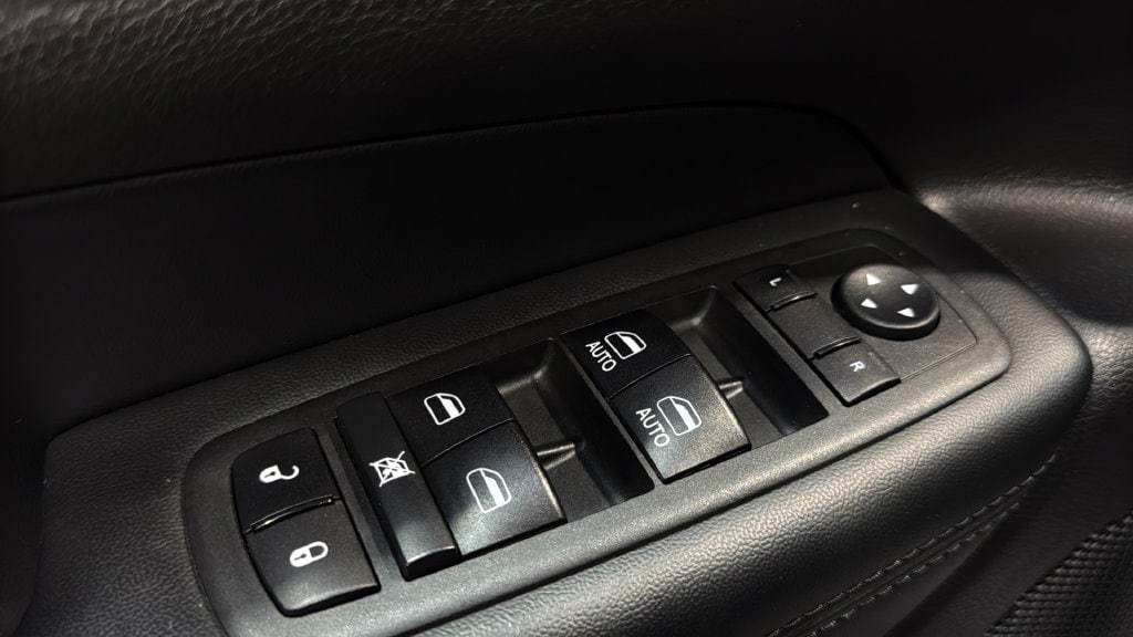 2018 Jeep Grand Cherokee Laredo - Photo 23