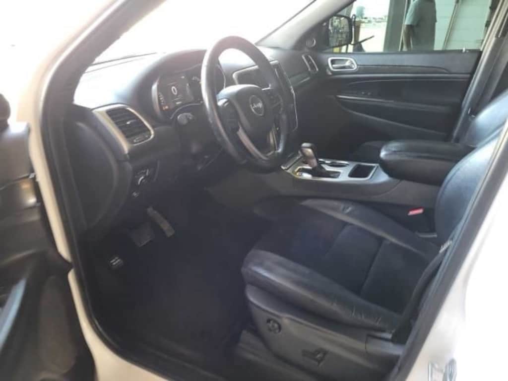 Used 2018 Jeep Grand Cherokee Laredo 4x4 SUV
