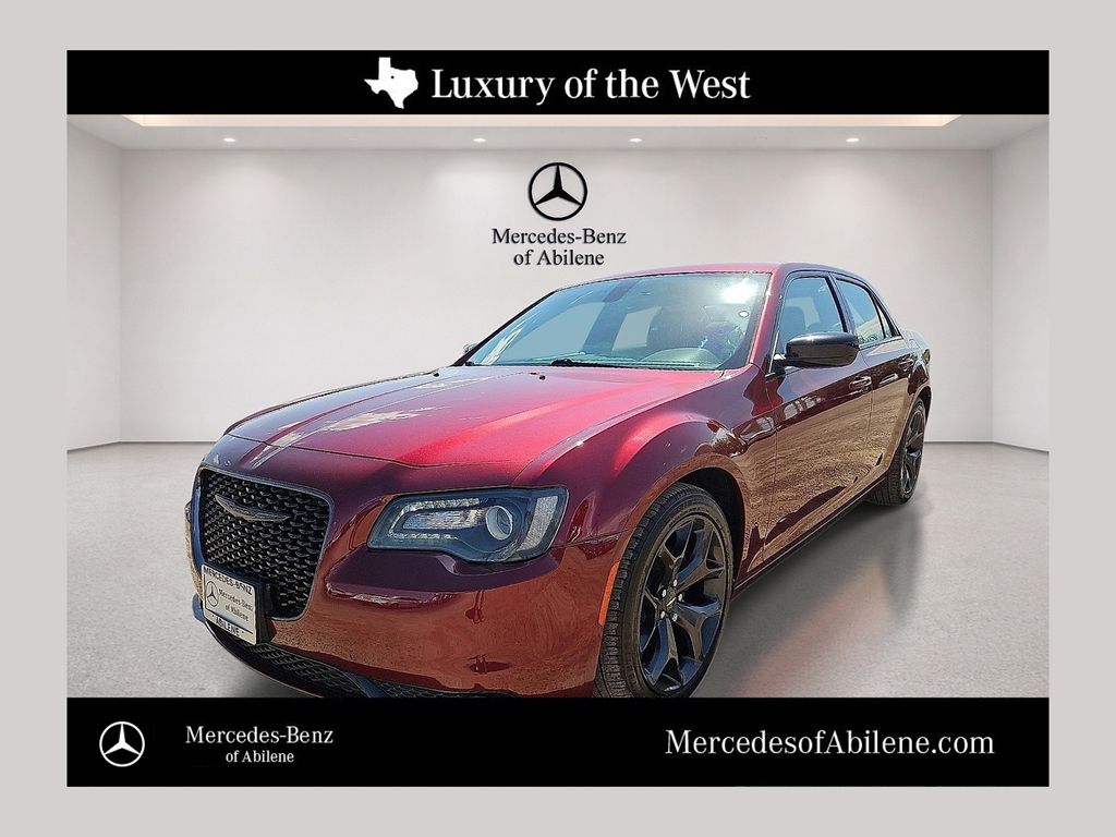 2020 Chrysler 300 Touring Sedan