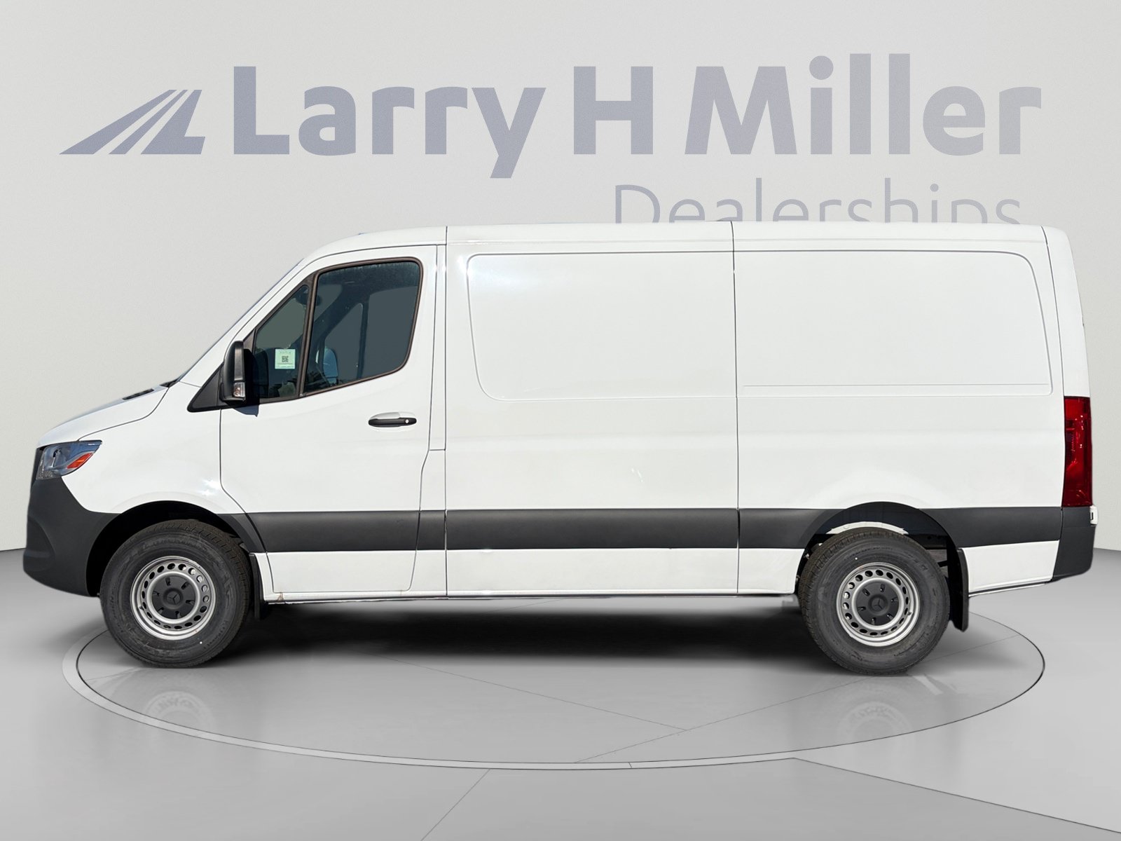 New 2026 Mercedes-Benz Sprinter 2500 Worker 2500 Standard Roof I4 Diesel 144 Worker RWD