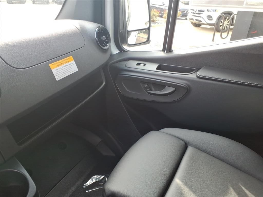 2026 Mercedes-Benz Sprinter Cargo Van Base - Photo 24
