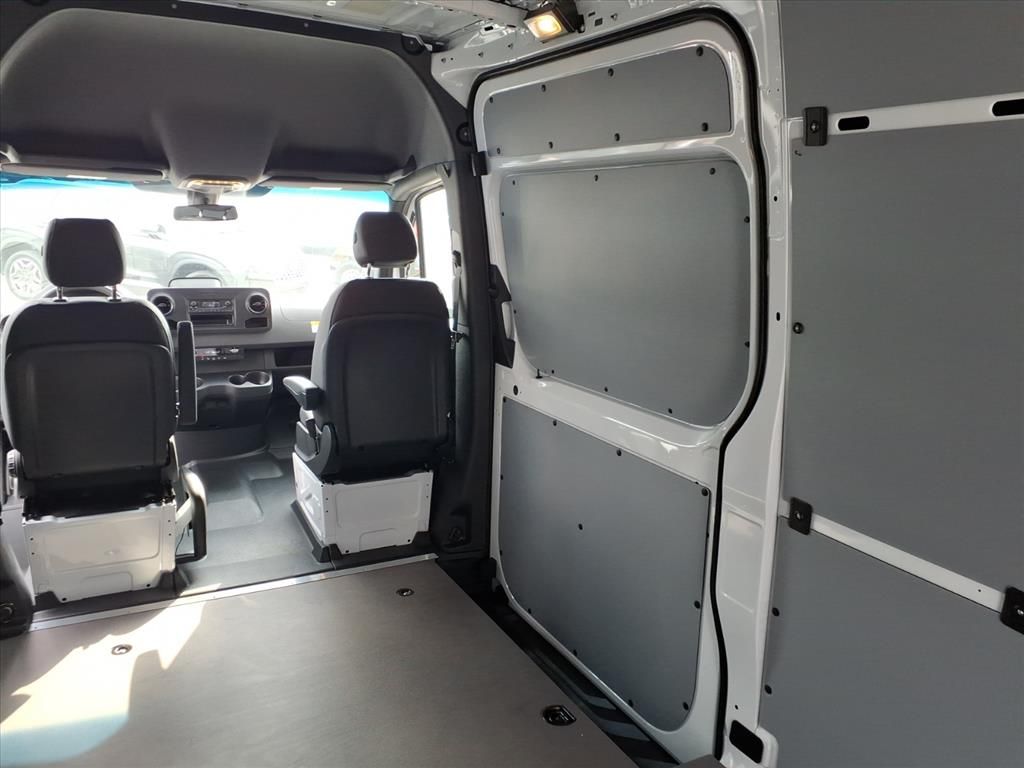 2026 Mercedes-Benz Sprinter Cargo Van Base - Photo 26