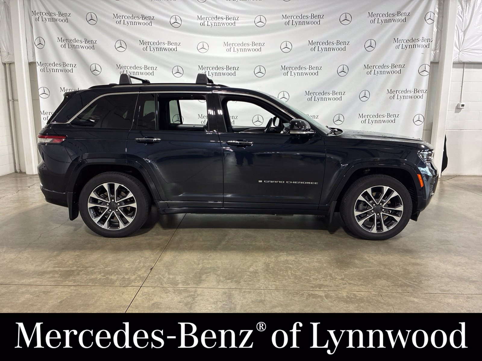 Used 2024 Jeep Grand Cherokee Overland 4xe SUV