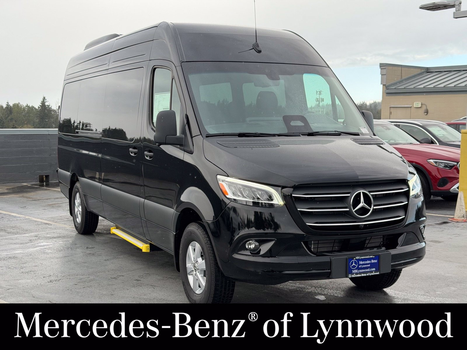 New 2026 Mercedes-Benz Sprinter 2500 Passenger 170 WB Minivan/Van