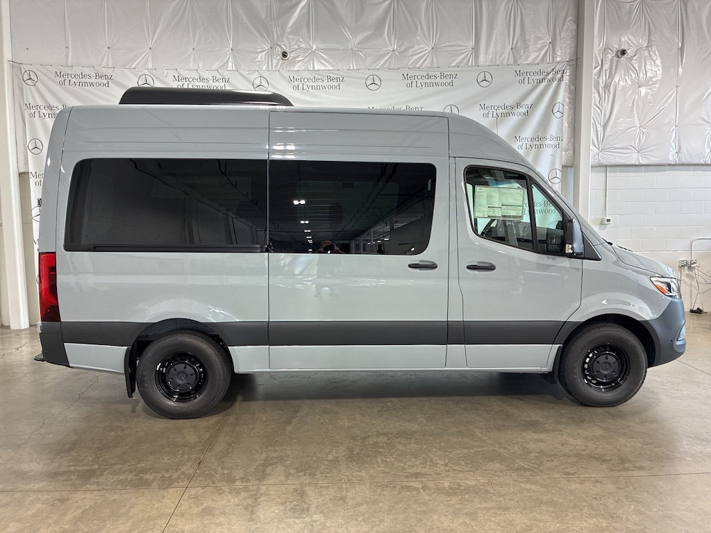 New 2025 Mercedes-Benz Sprinter 2500 Passenger 144 WB Minivan/Van