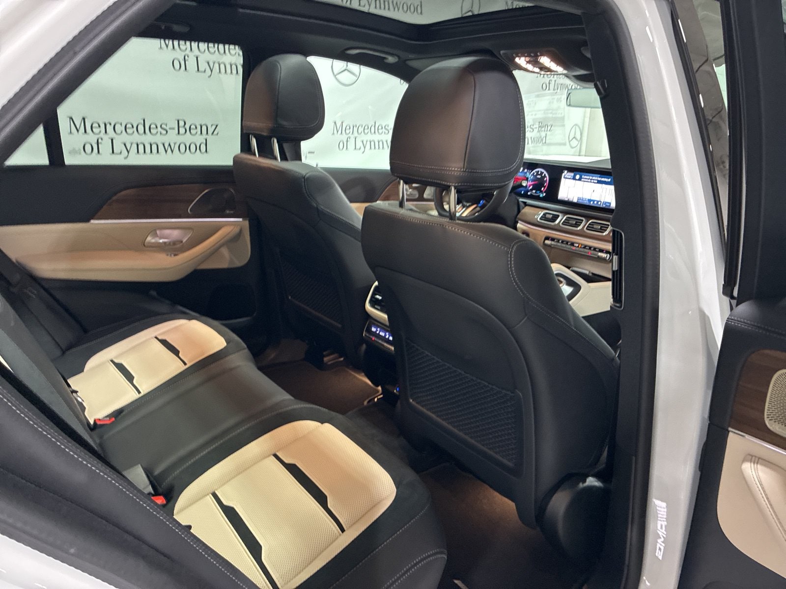 2026 Mercedes-Benz GLE AMG GLE 53 - Photo 21