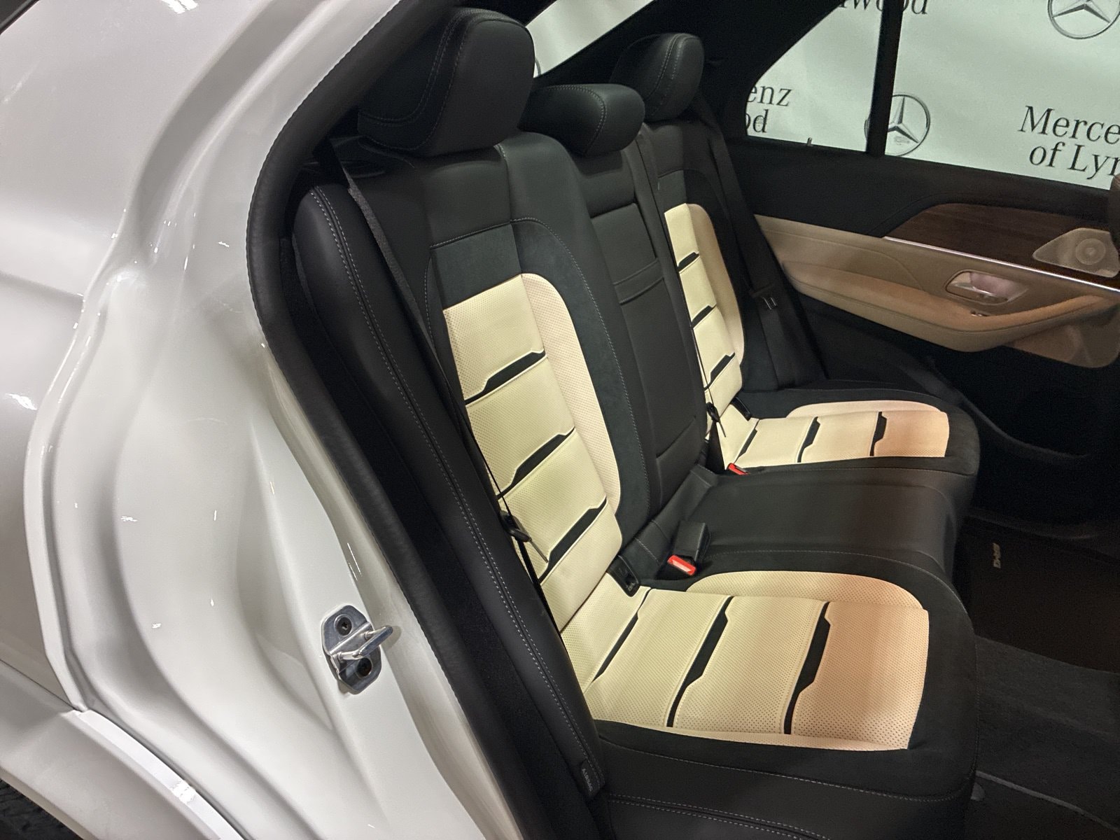2026 Mercedes-Benz GLE AMG GLE 53 - Photo 22