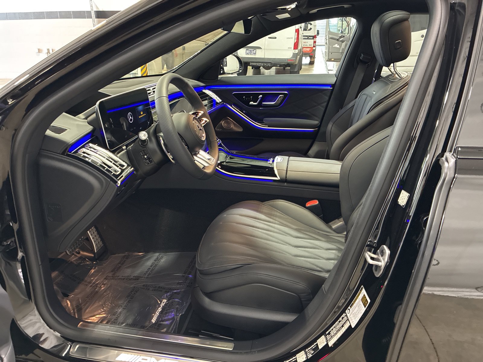 2026 Mercedes-Benz S-Class AMG S 63 - Photo 8