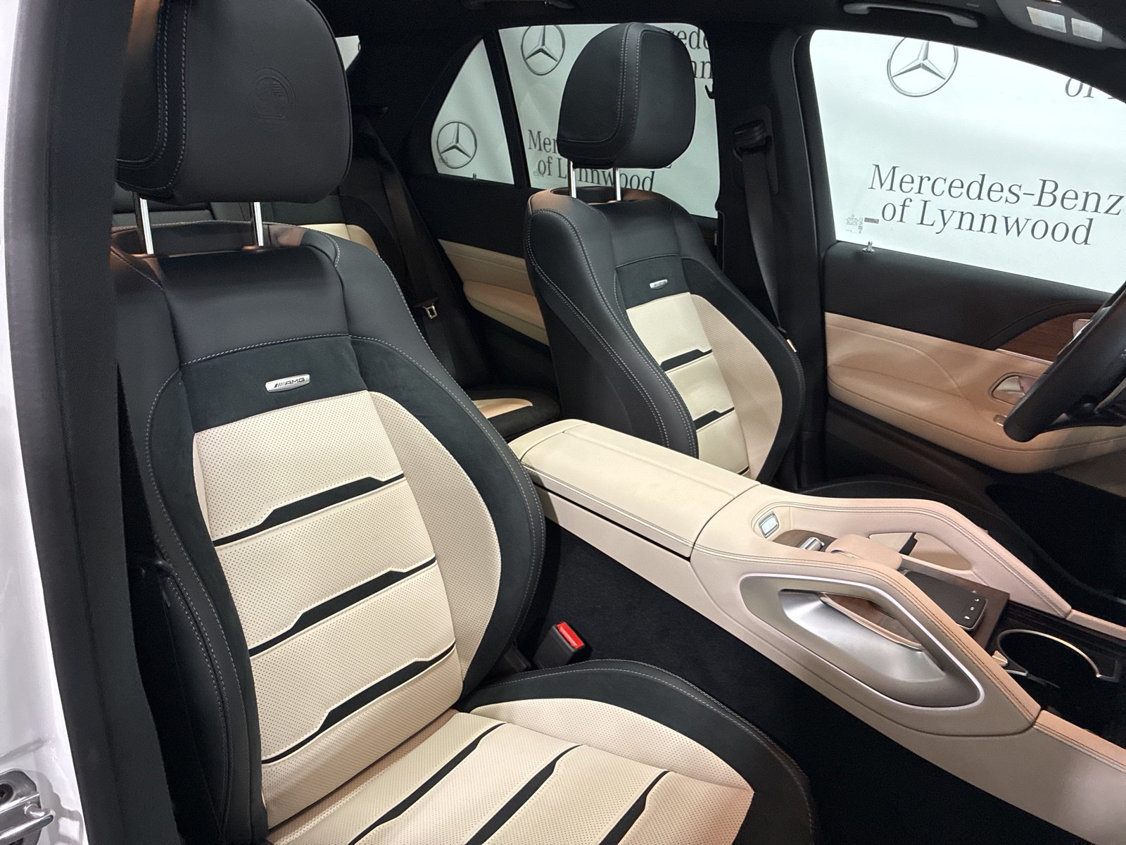 2026 Mercedes-Benz GLE AMG GLE 53 - Photo 18
