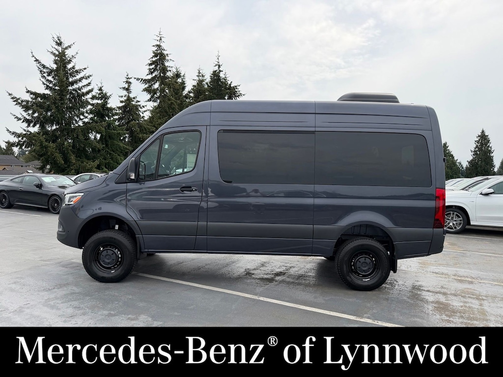 New 2026 Mercedes-Benz Sprinter 2500 Passenger 144 WB AWD Minivan/Van