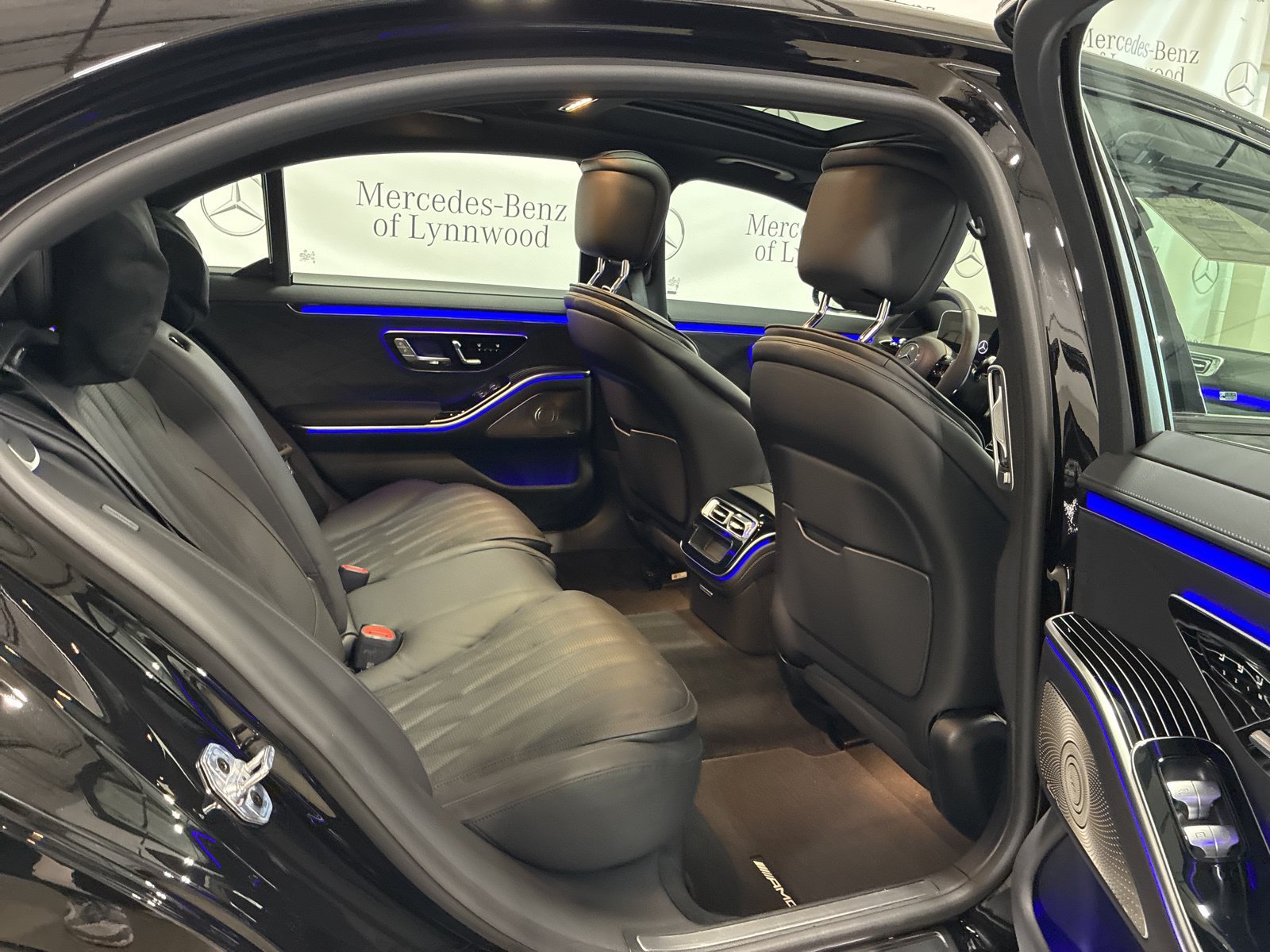 2026 Mercedes-Benz S-Class AMG S 63 - Photo 13