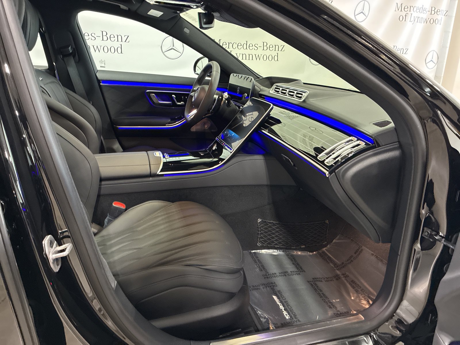 2026 Mercedes-Benz S-Class AMG S 63 - Photo 11