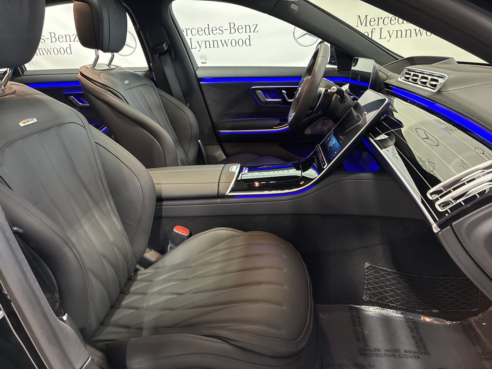 2026 Mercedes-Benz S-Class AMG S 63 - Photo 12