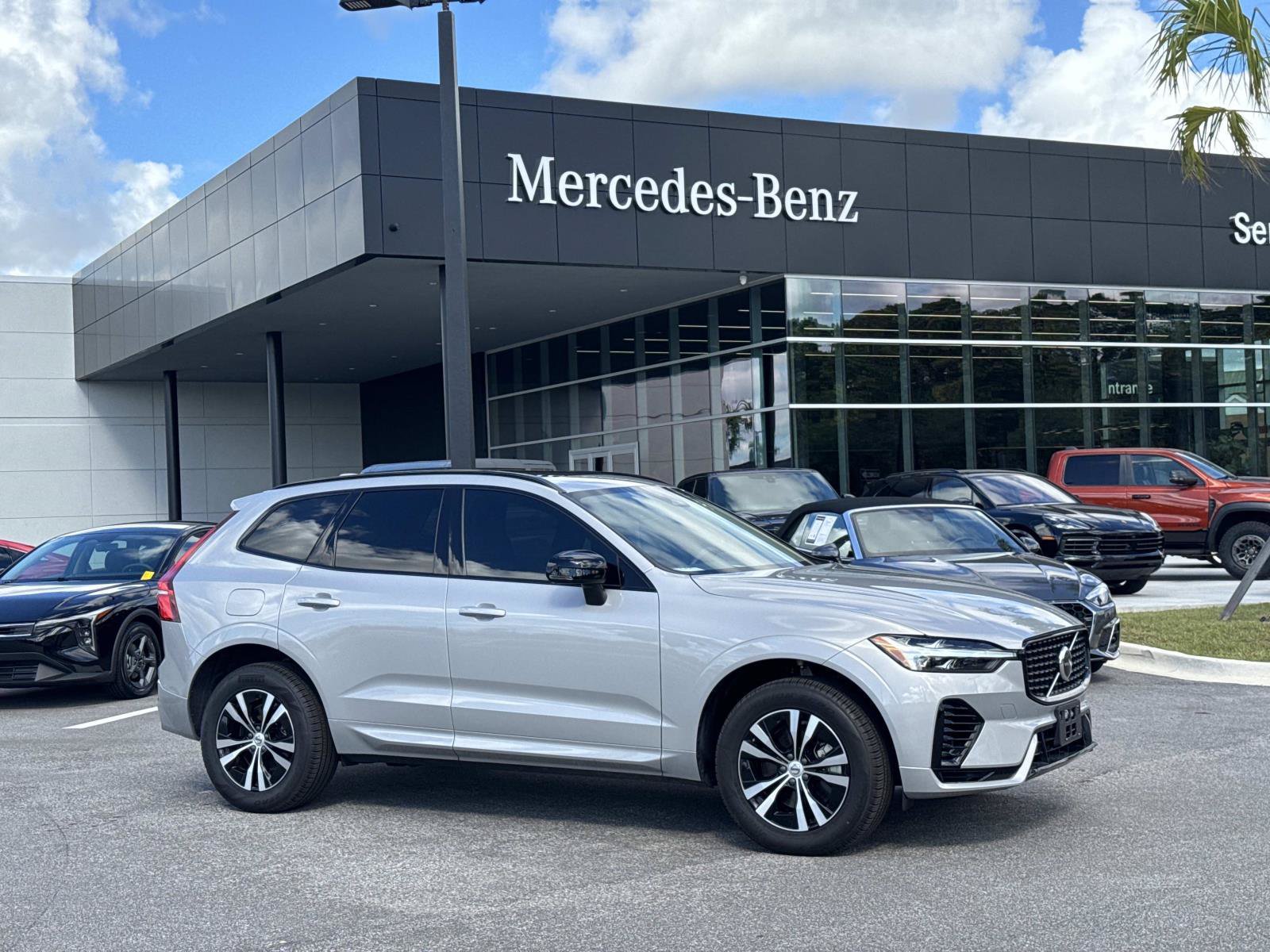  Volvo XC60 Plug-In Hybrid