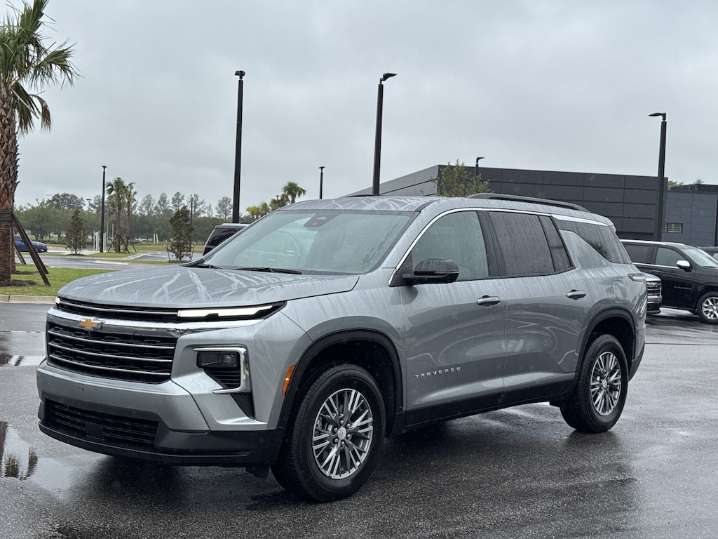 Used 2026 Chevrolet Traverse LT FWD LT w/1LT