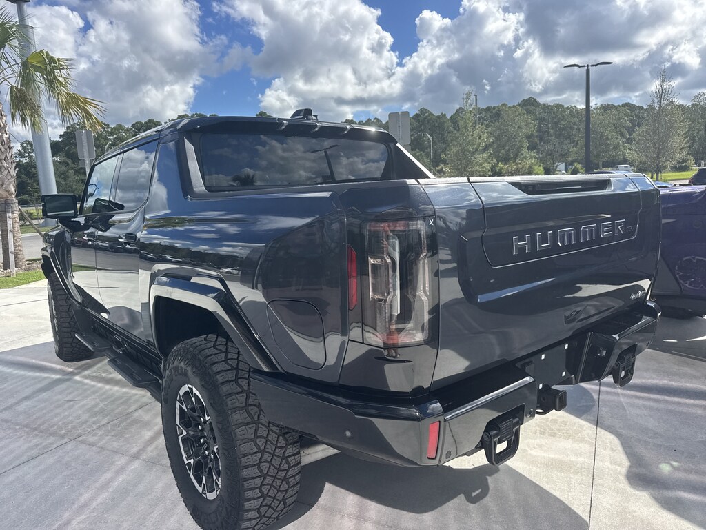 Used 2026 GMC Hummer EV Pickup 2X e4WD Crew Cab 2X w/1SC