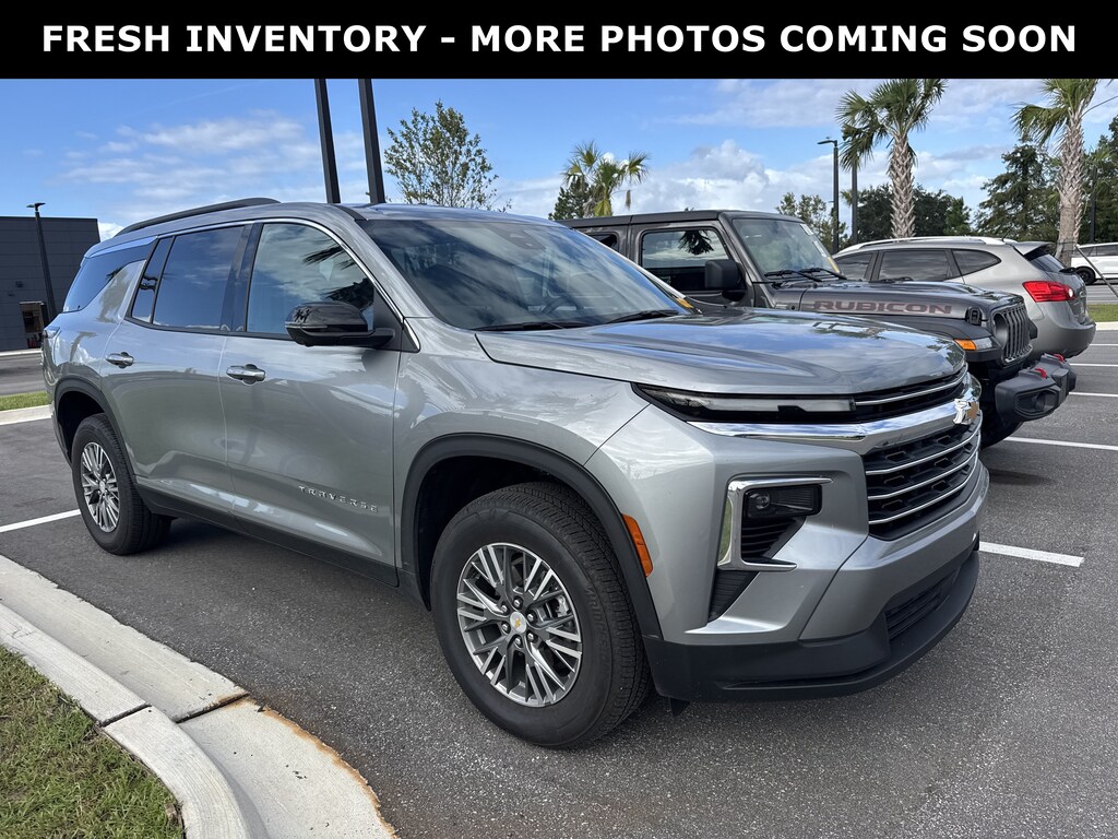 Used 2026 Chevrolet Traverse LT FWD LT w/1LT