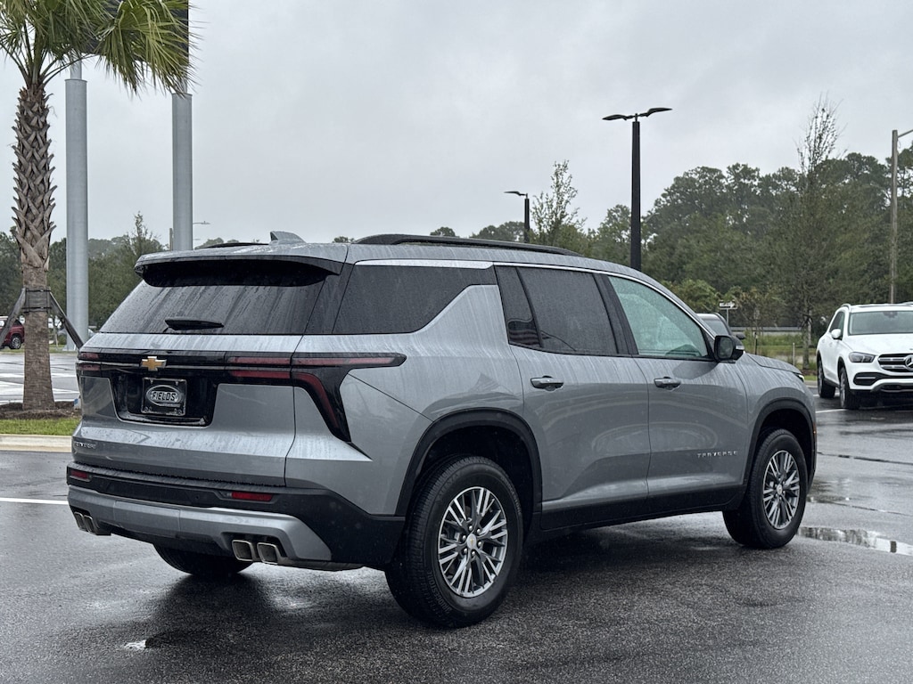 Used 2026 Chevrolet Traverse LT FWD LT w/1LT