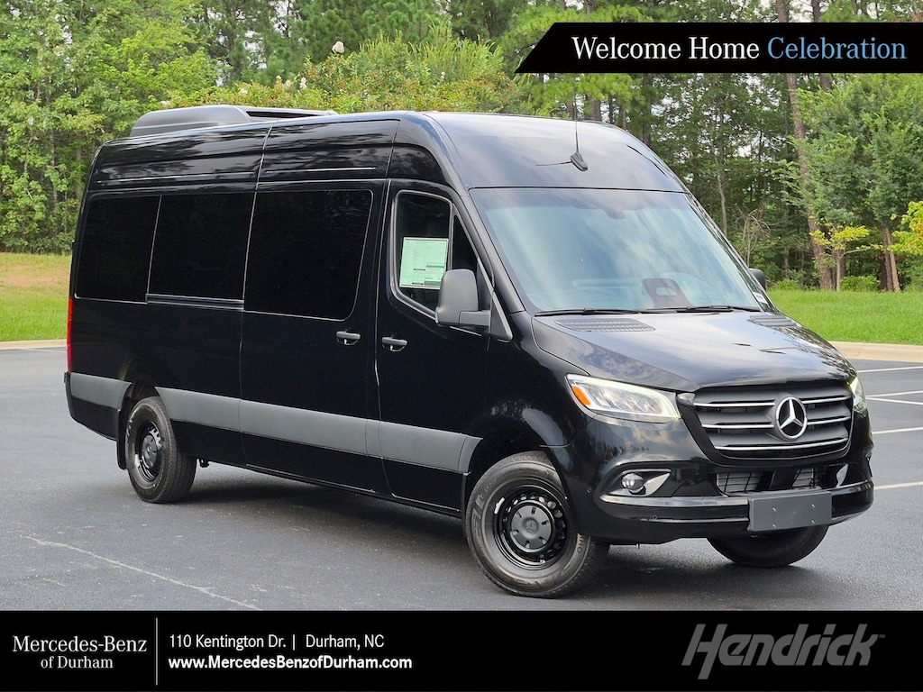 New 2026 Mercedes-Benz Sprinter Passenger Van 2500 High Roof I4 Diesel HO 170 RWD Van