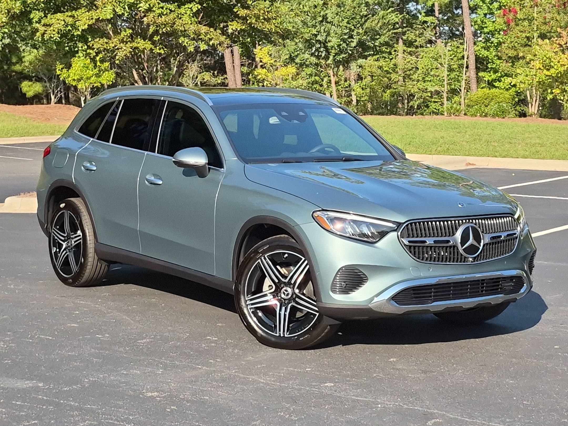 New 2027 Mercedes-Benz GLC 300 SUV