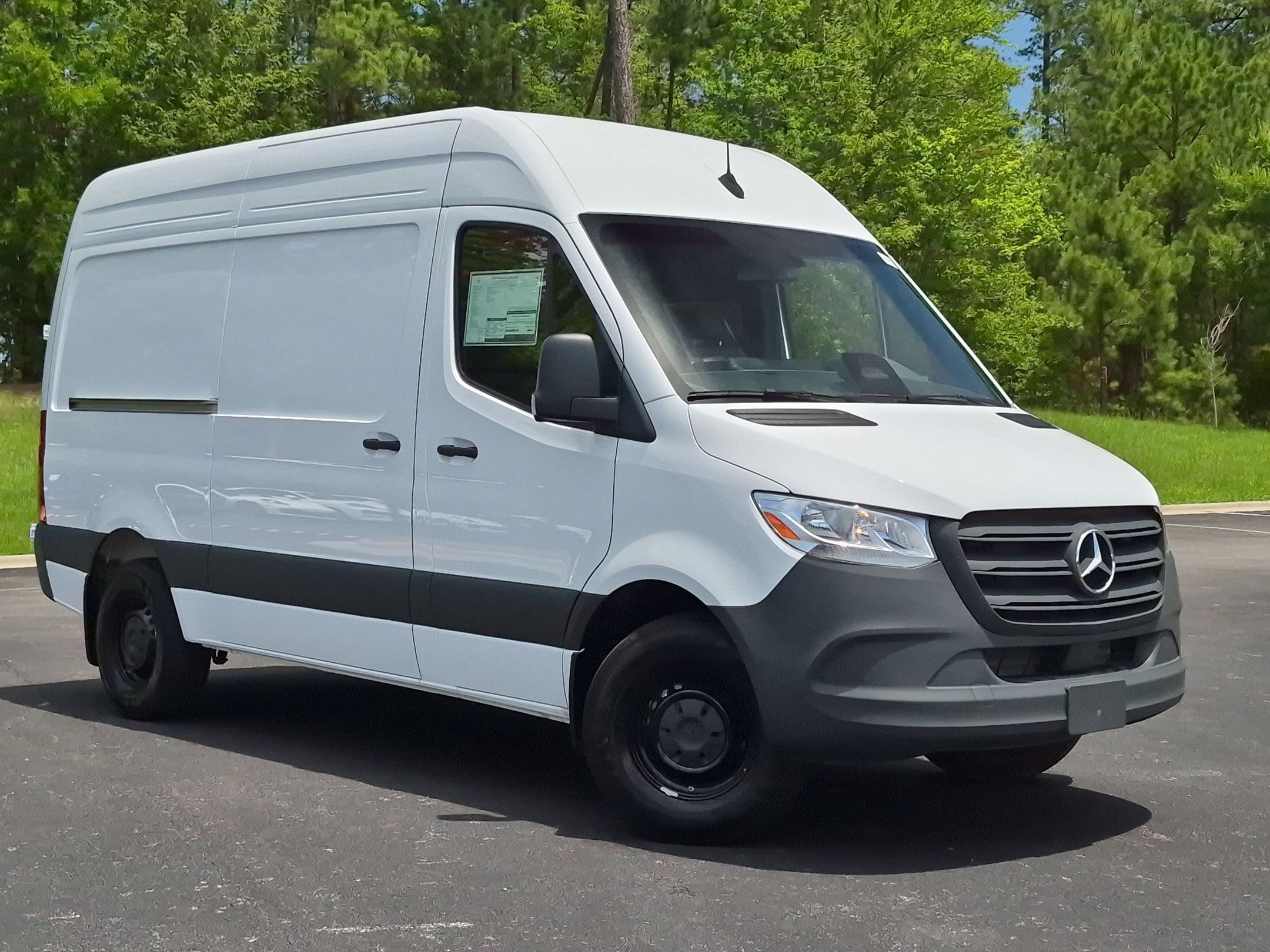 New 2025 Mercedes-Benz Sprinter Cargo Van 2500 Standard Roof I4 Diesel HO 144 RWD Van