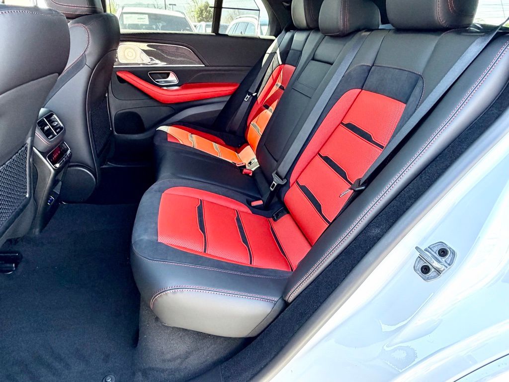 2026 Mercedes-Benz GLE AMG GLE63 S - Photo 30