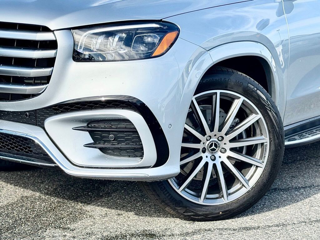New 2026 Mercedes-Benz GLS 450 SUV