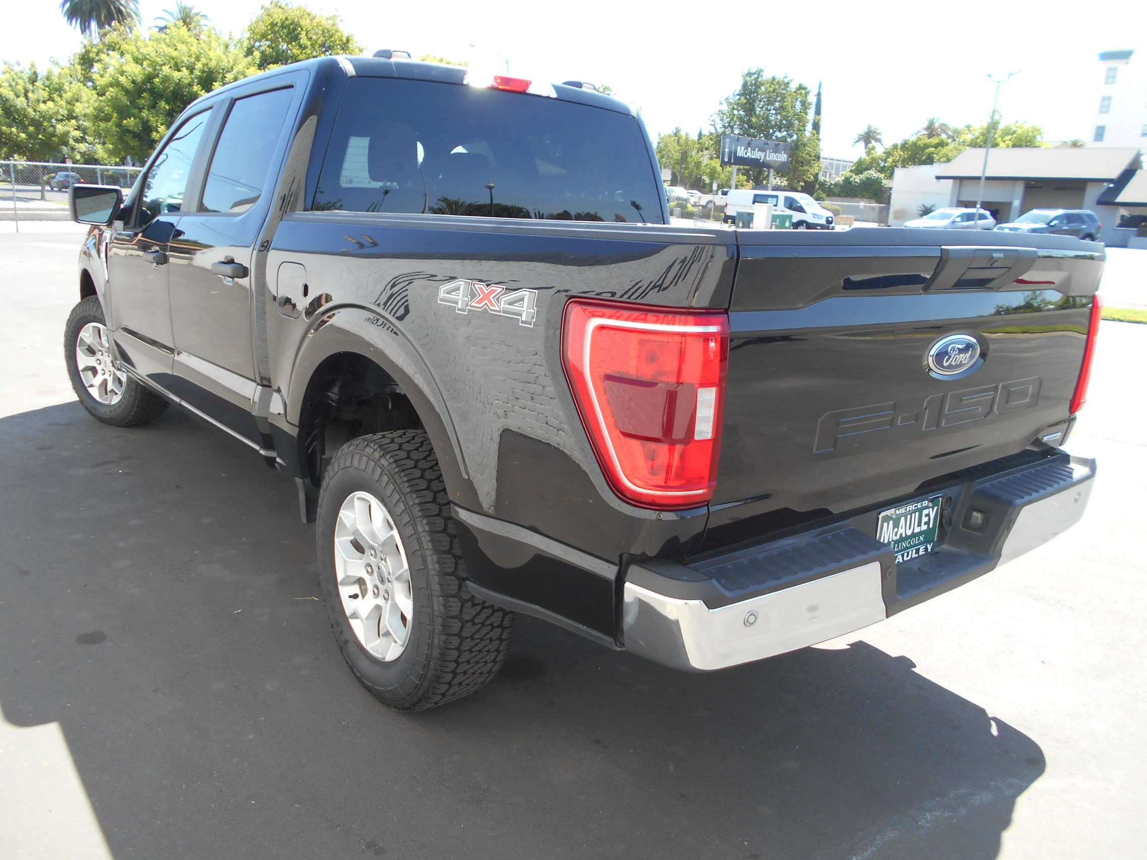 2023 Ford F-150 XLT - Photo 10