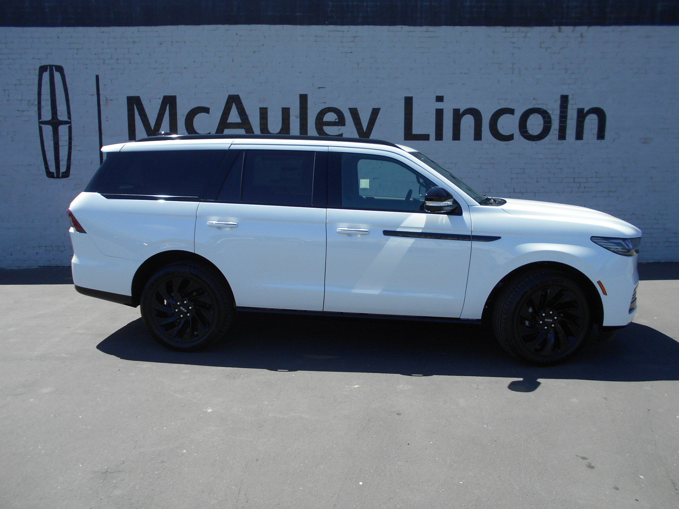 New 2027 Lincoln Navigator Reserve SUV
