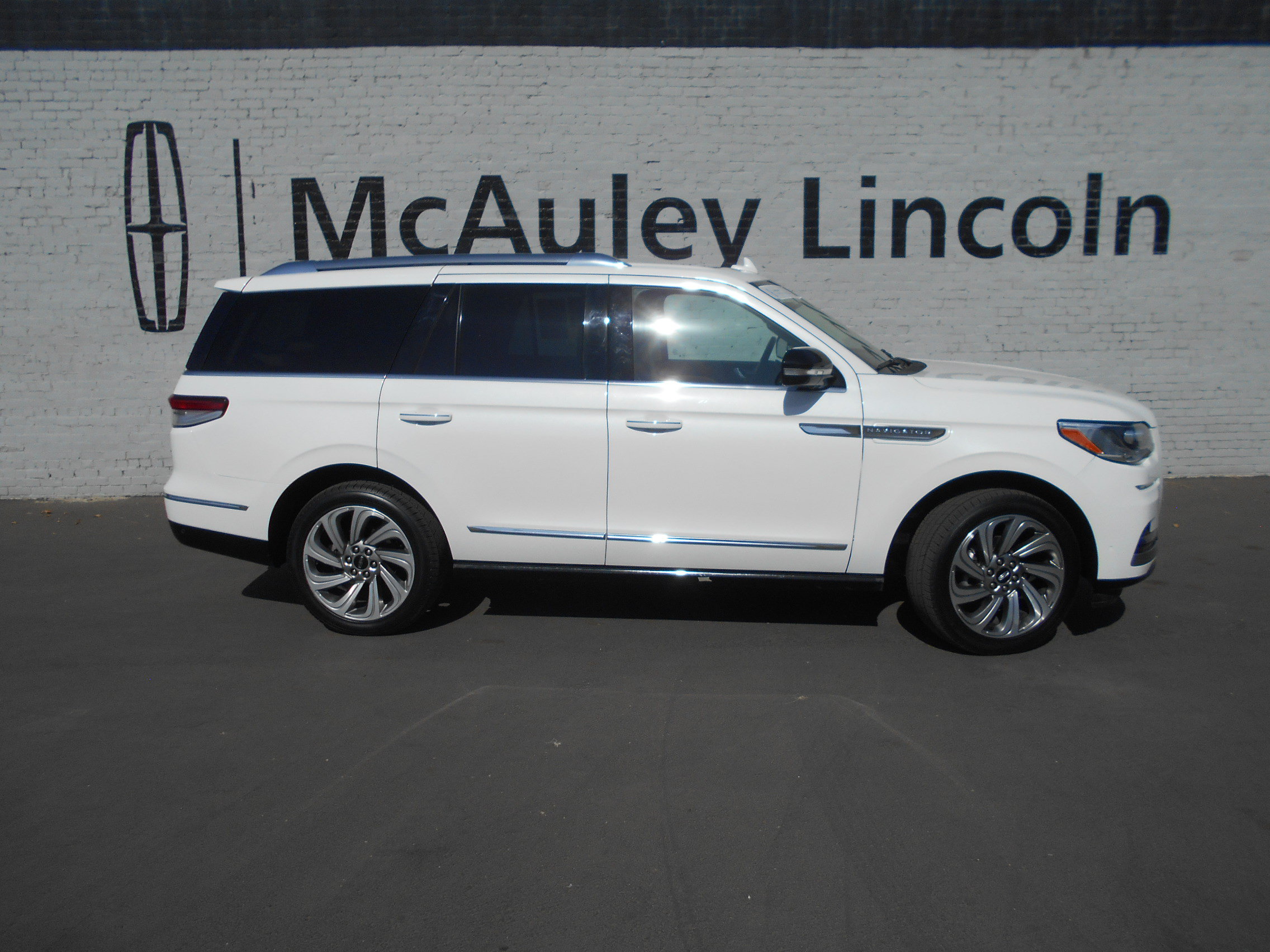 2023 Lincoln Navigator