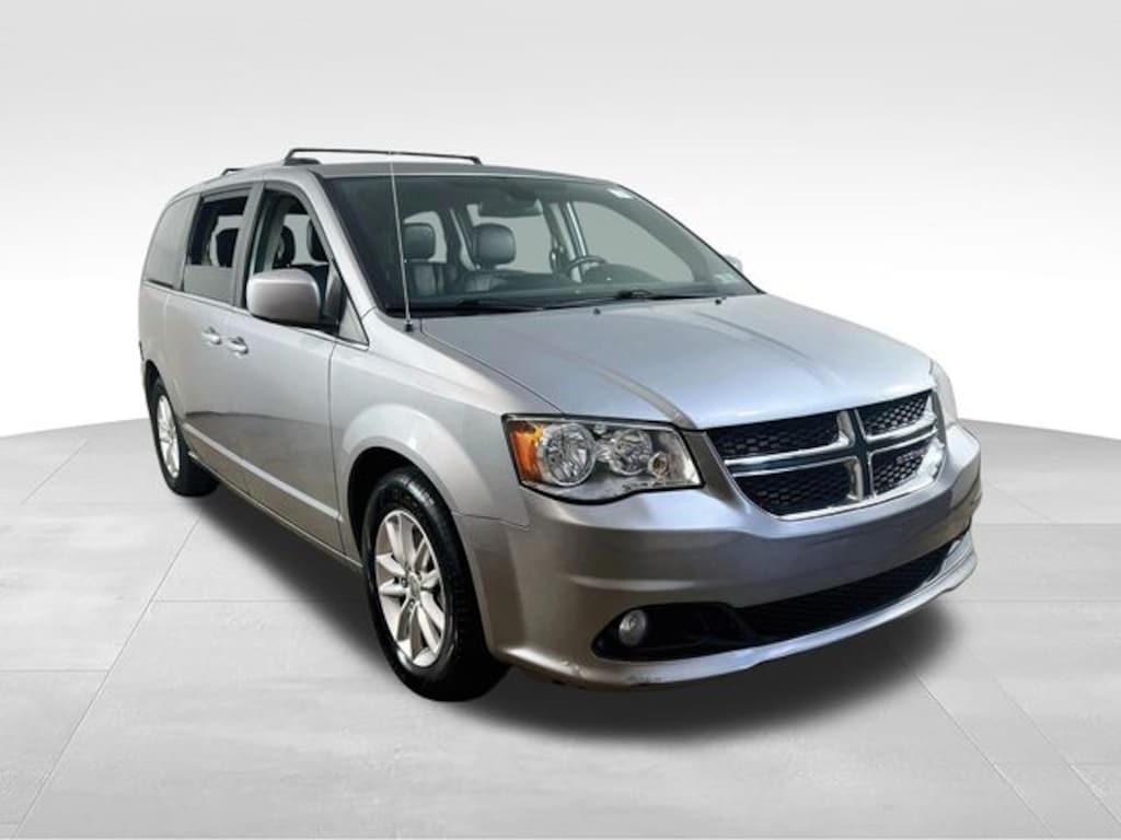 Used 2019 Dodge Grand Caravan SXT Van Passenger Van