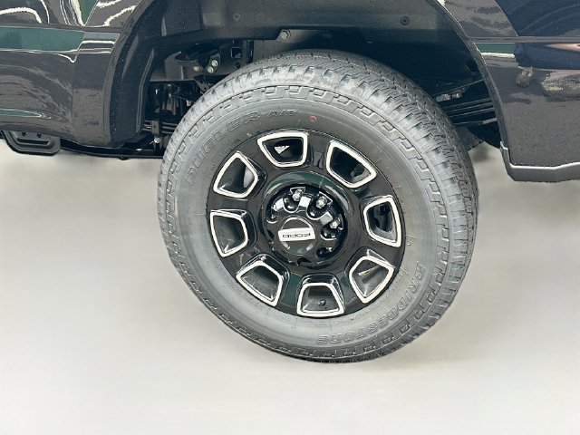 New 2027 Ford F-350 Platinum Truck Crew Cab