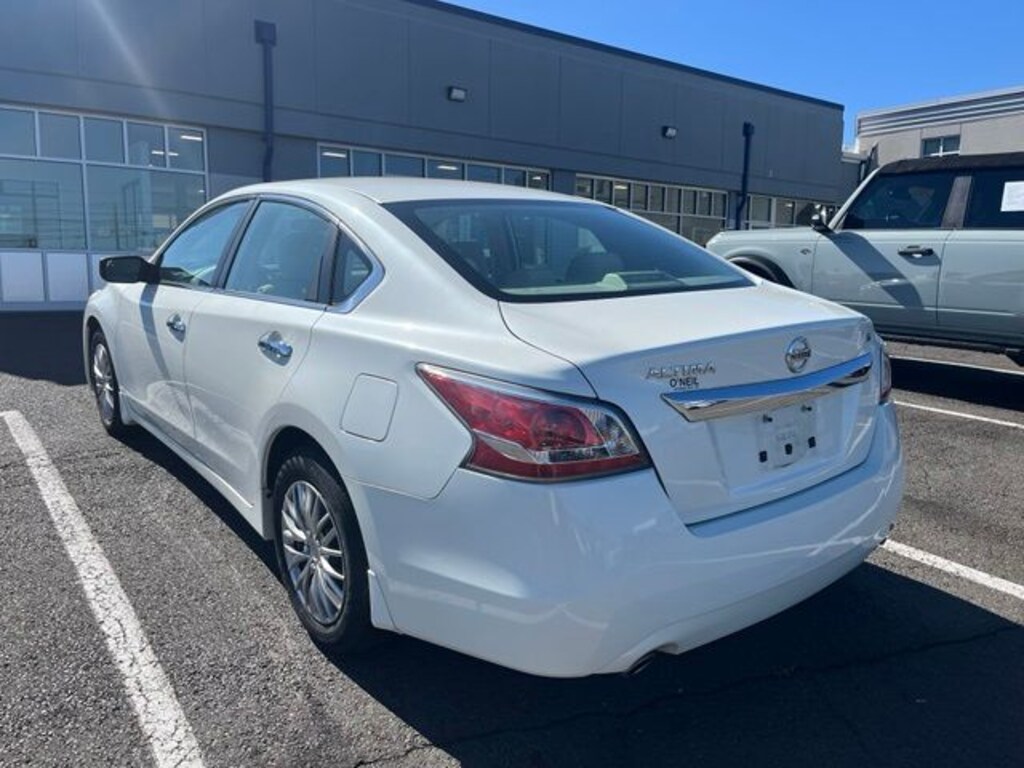 Used 2015 Nissan Altima 2.5 S Sedan