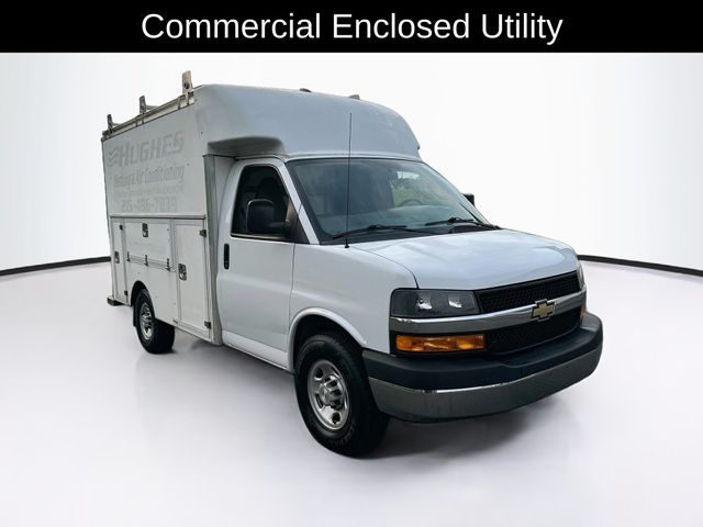 2021 Chevrolet Express Cutaway