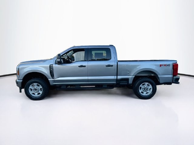 New 2027 Ford F-250 XLT Truck Crew Cab