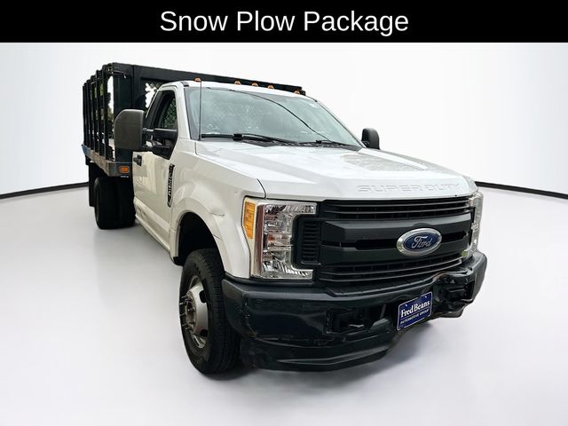 2017 Ford F-350 Super Duty Chassis Cab