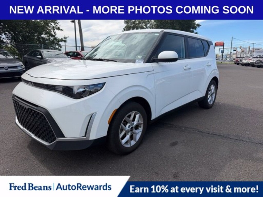 Used 2023 Kia Soul S Hatchback